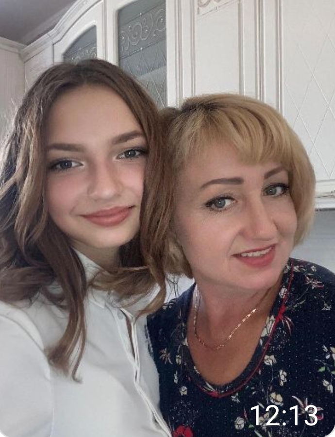 Шерстобитова Варя с любимой мамой Татьяной Александровной, пгт. Шерловая Гора, Школа №40